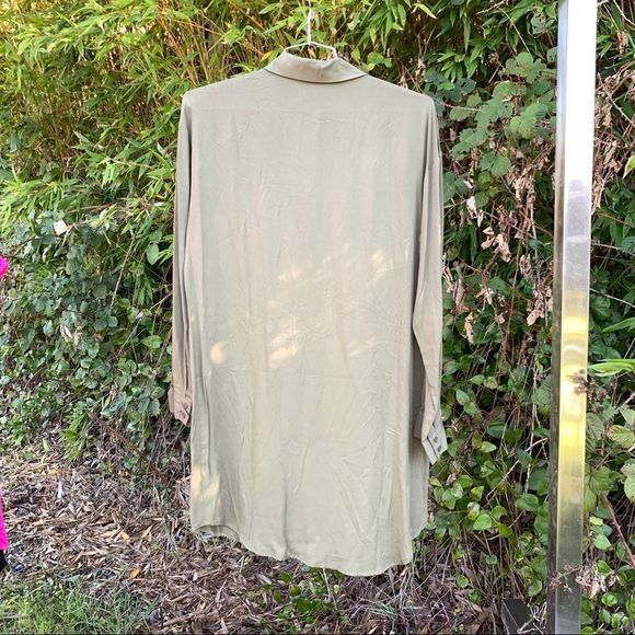 🌟 VENUS Tunic Length Button Down Shirt Size M - Picture 4 of 5